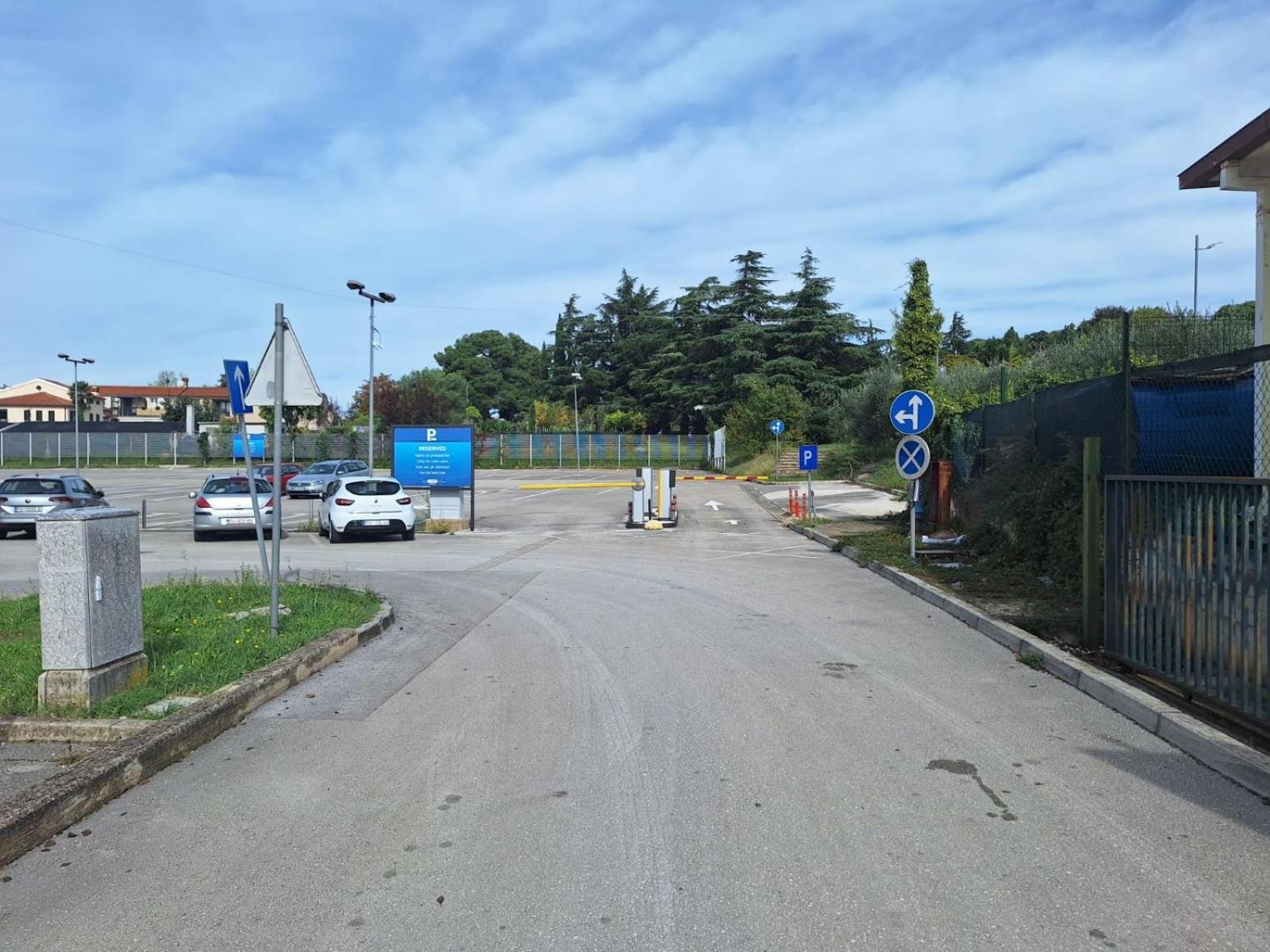 Sara Luxury In City Center Porec Esterno foto
